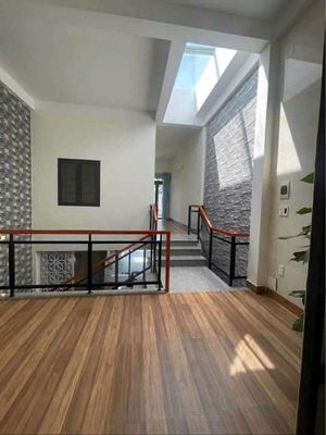 Nhà 2 tầng đẹp 2pn mặt tiền phan thao khu hòa xuân