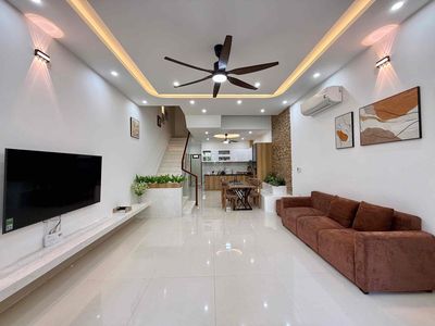 Cho thuê nhà đẹp 3 tầng Khu Nam Việt Á