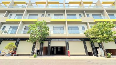 Nhà mặt đất 3 lầu mới xây đường Thống Nhất , Ngay Ga Metro