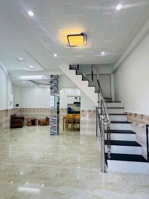 Bán nhà trệt lầu ngay trường học nguyễn hưu cầu giá ba tỷ hai — ảnh 1