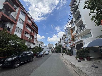 Ngay emart phan huy ích - phòng xông hơi - 4 ngủ master
