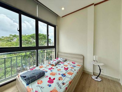Cho thuê 2 phòng ngủ mới xây nhà có thang máy ở được liền