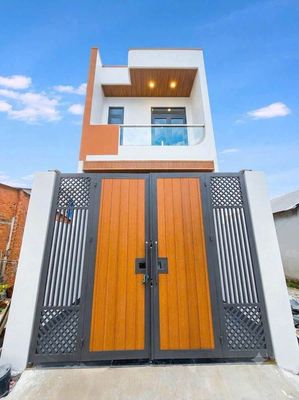 Nhà Trệt Lầu Phú Hoà, Thủ Dầu Một, Hướng Đông