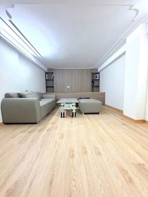 Bán nhà Lê Văn Lương, 23m², 6 tầng, 7 tỷ