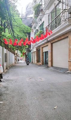 Bán nhà Cầu Giấy 110m2, ô tô tránh, 29.5 tỷ