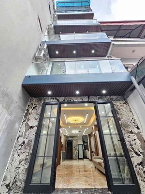 Bán nhà 5 tầng gần AEON Mall Long Biên, 11 tỷ