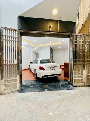 Bán nhà 43m² 7 tầng thang máy Mỹ Đình, ô tô vào nhà