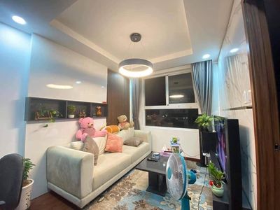 Chủ bán căn hộ 2 phòng ngủ 2WC full nội thấttại Samsora Riverside.