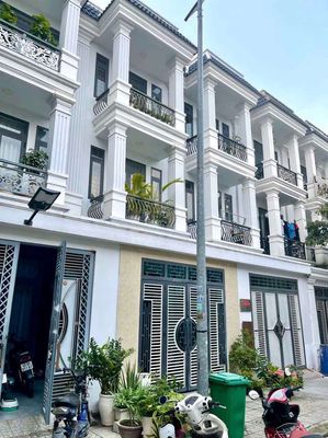 Cho thuê nhà Full nội thất gần An phú