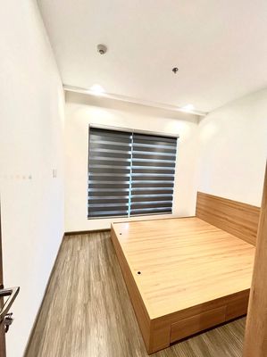 Cho thuê căn hộ 3PN full gỗ, 12.5tr, Vinhome Smart City