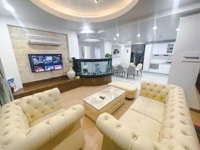 Bán Penthouse Phúc Yên 1, 240m2, 4PN, 3WC, Có sổ hồng.