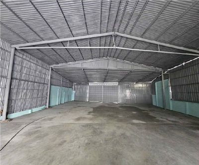 Cho thuê kho 400m2 gần trương văn bang giá 50 triệu