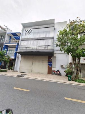 cho thuê toà nhà 670m2 gần Aeon bình Tân