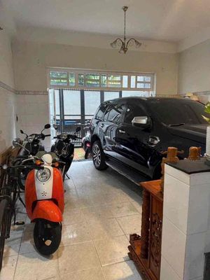 cho thuê nhà 5x15 có nội thất , giá 15tr