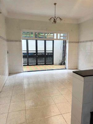 Nhà hẻm xe tải thông huỳnh văn nghệ ngang 5m - 3 phòng ngủ