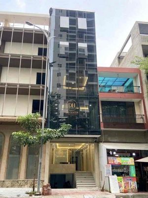 Cho thuê tòa nhà ốp kính - 8a hoa sứ, p.2, q.phú nhuận - tm-hầm-suốt