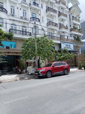 Mặt tiền 30m đ. hoàng bật đạt p 15 tân bình dt:5 x 16m , giá chỉ 17 tỷ