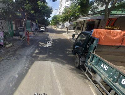 Bán Đất MT Hoài Thanh, gần khu pháo hoa