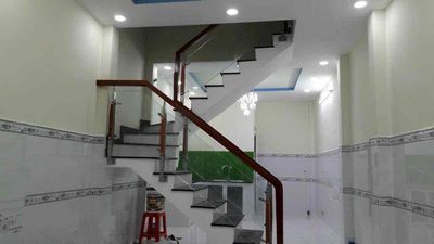 Nhà sạch mới ĐHT_38m2 đúc 1lầu,2p ngủ-Ngay Cầu vượt An sương