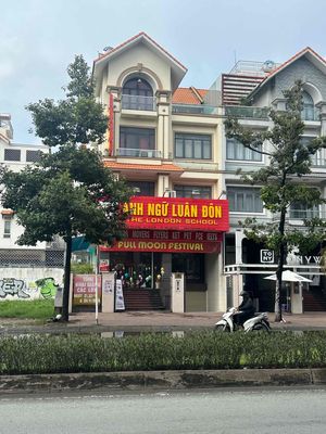 Cho thuê mặt tiền đường nguyễn thị thập khu him lam Q7