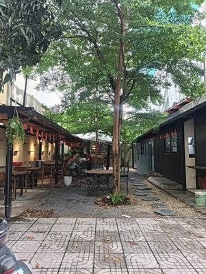 Cho thuê mặt bằng dt:9,6x20m đường số 13, phường an phú quận 2