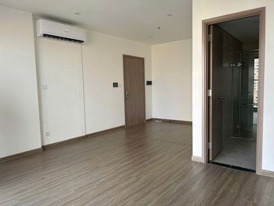 Cho thuê căn góc 2n2+ 64m tòa GS , ban công ĐN - 8tr5