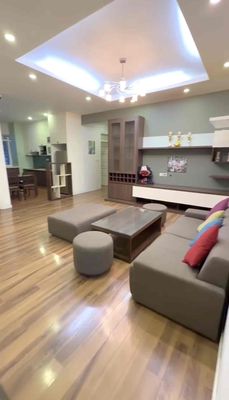 Cho thuê Chung cư 116m2 cho gia đình, full nội thất