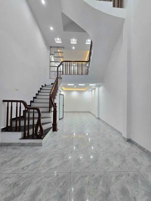 Nhà bán Tả Thanh Oai, 46m x 4.5 tầng, 6.1 tỷ