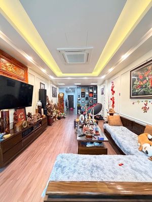 Bán nhà Đống Đa 80m2 10 tỷ, nhà đẹp sẵn nội thất