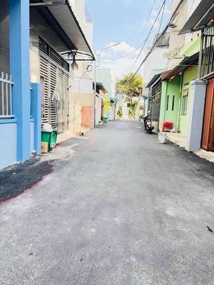 Nhà cấp 4 kiệt ô tô Hà Văn Trí, ngang 7.9m, 3.x tỷ