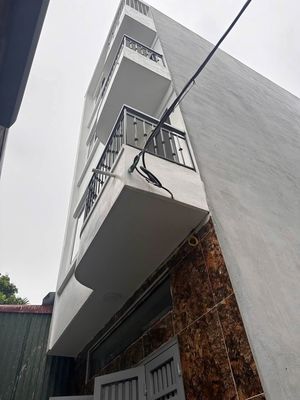 Nhà Ngọc Hồi, 40m², 5 tầng, 4 ngủ, hơn 5 tỷ