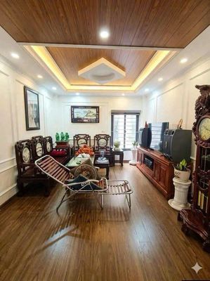 Nhà 5 tầng gần 40m2 Tứ Hiệp, Yên Sở, có nội thất