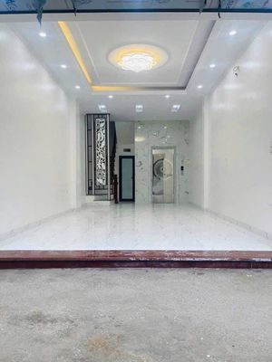 Bán nhà 6 tầng 40m2 gần đường 1A mở rộng, hơn 11 tỷ