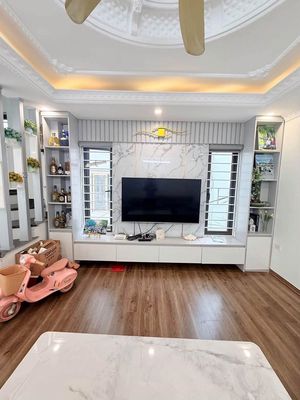Bán nhà Tứ Hiệp, Thanh Trì, 40m², 5 tầng, ô tô đỗ cửa
