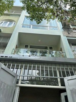 Nhà 1 Trệt 3 Lầu 7PN 4x18m Mặt Tiền Đường Số Phường Tân Phong Q.7
