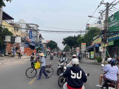 Cho thuê mặt bằng kinh doanh đường Lã Xuân Oai gần chợ (6x15)