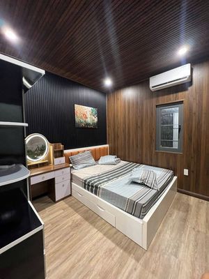 Cho thuê nhà sân vườn MT Đô Đốc Lân - Hoà Xuân
