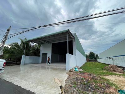 Cho thuê xưởng 600m2 tại Thành phố mới Bình Dương, đường xe container