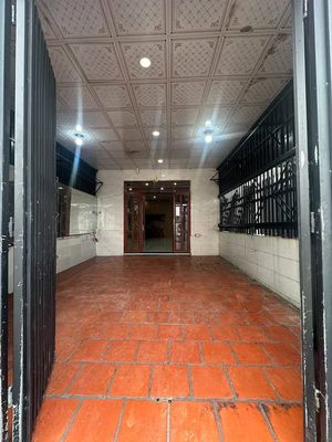 Cho thuê nhà 2PN Phú Mỹ - Thủ Dầu Một, sân xe hơi