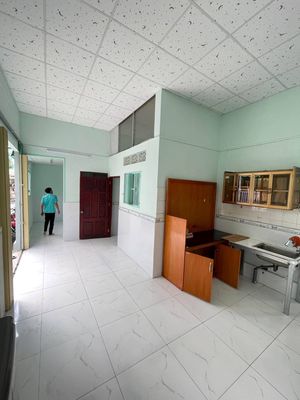 Cho thuê nhà Phú Thọ TDM 2PN gần Dê Dũng Mập