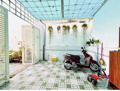 Chính chủ ngộp bán gấp gần chợ phạm văn bạch, c2 tân sơn, dt gần 60m