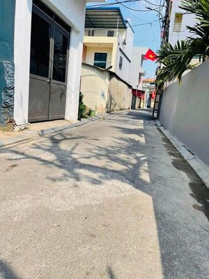 Bán nhà 2 tầng Lương Quy Thư Lâm, giá nhỉnh 3 tỷ