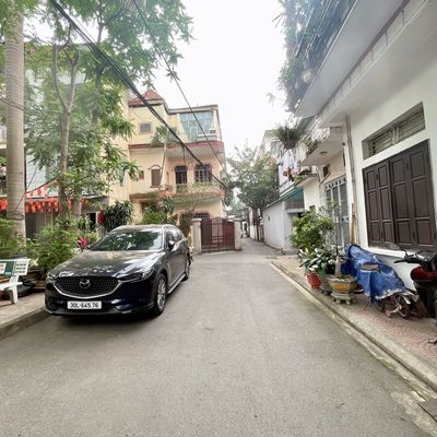 Nhà Đức Giang - Việt Hưng, gần 2 công viên, nhỉnh 5 tỷ