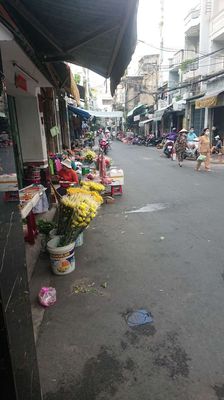 Mặt bằng Kinh doanh ngay chợ mặt tiền đường Cô Giang quận Phú Nhuận — ảnh 1