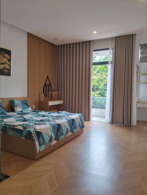 Cho thuê nhà nguyên căn mt đường bùi trang chước