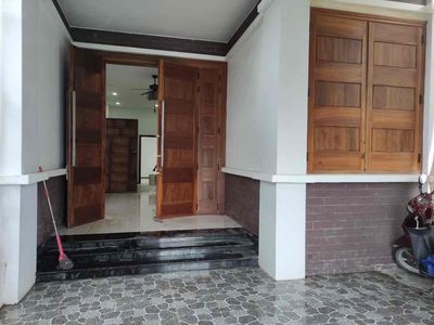 nhà 106m2 đẹp hẻm 200 Hòn Khoi