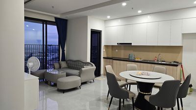 Thuê 2PN A&T,nội thất đẹp, nhà mới 100%, giá 8triệu