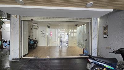 Cho thuê MB KD SPA, C.TY, SD 200m2, sân để xe hơn 20 chiếc, giá 30tr
