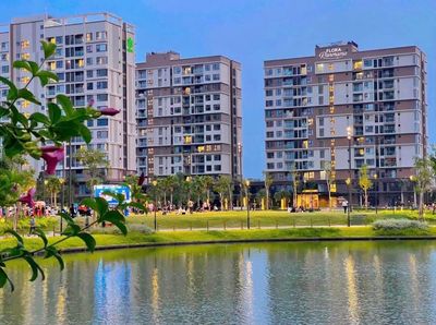 Celadon Thứ 2 Ngay Trung Tâm Bàn Giao Ngay Liền Kề Q7 Giá TốT View Sôg