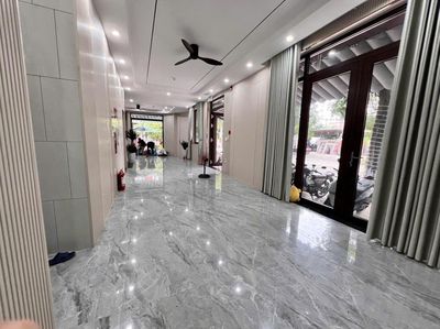 Cho thuê mặt bằng nguyễn thị ba - lô góc - đối diện chung cư